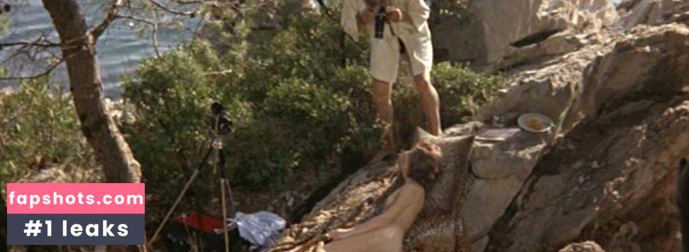 Carroll Baker gallery photo #23