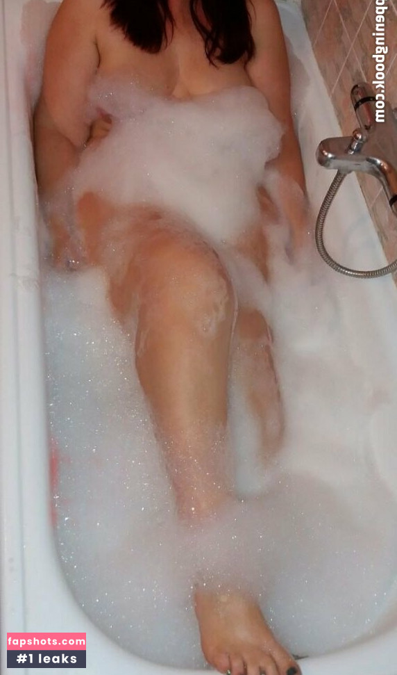 casada_calentita Nude Leaks OnlyFans Photos #3 - LeakJerk