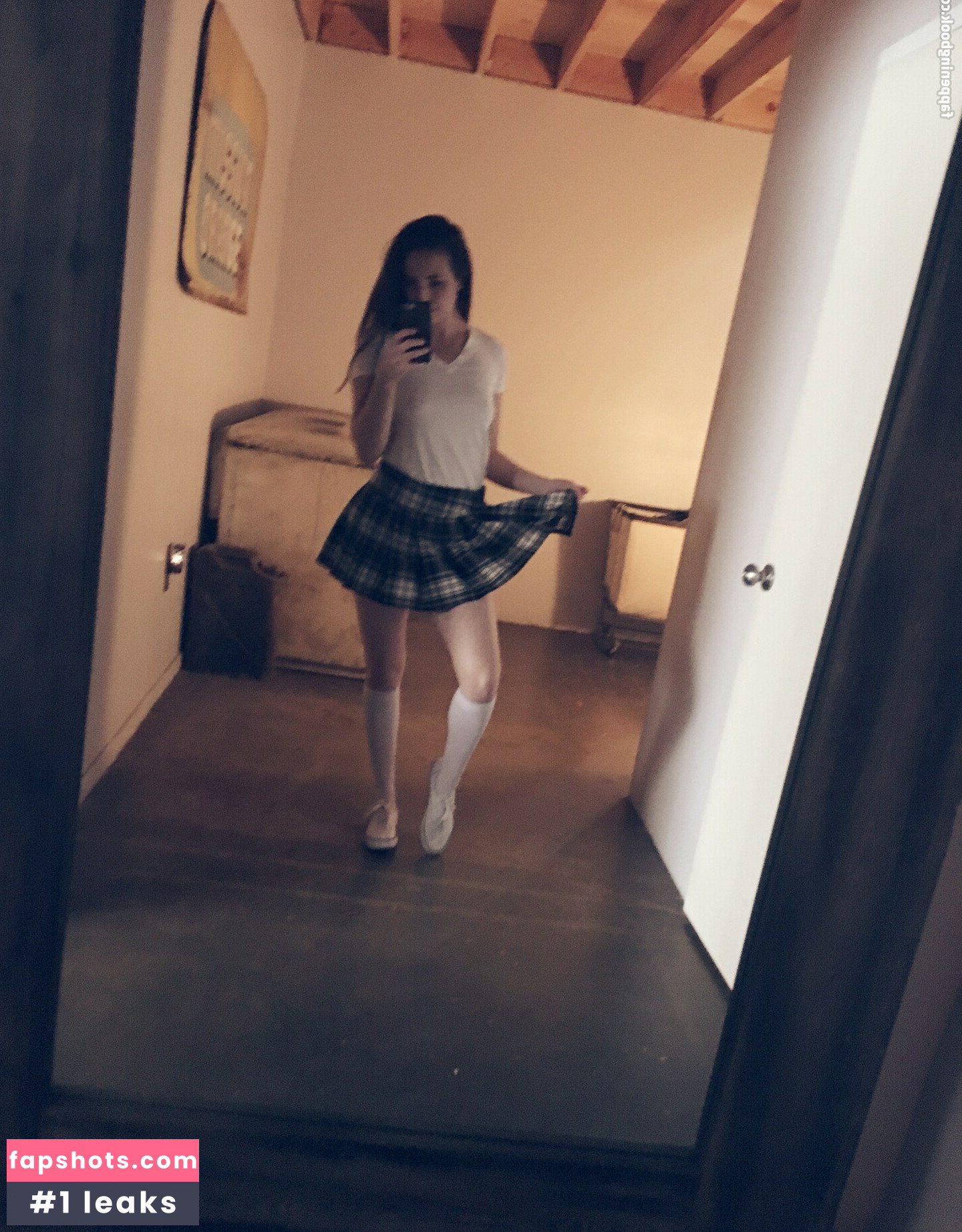 Casey Calvert gallery photo #168