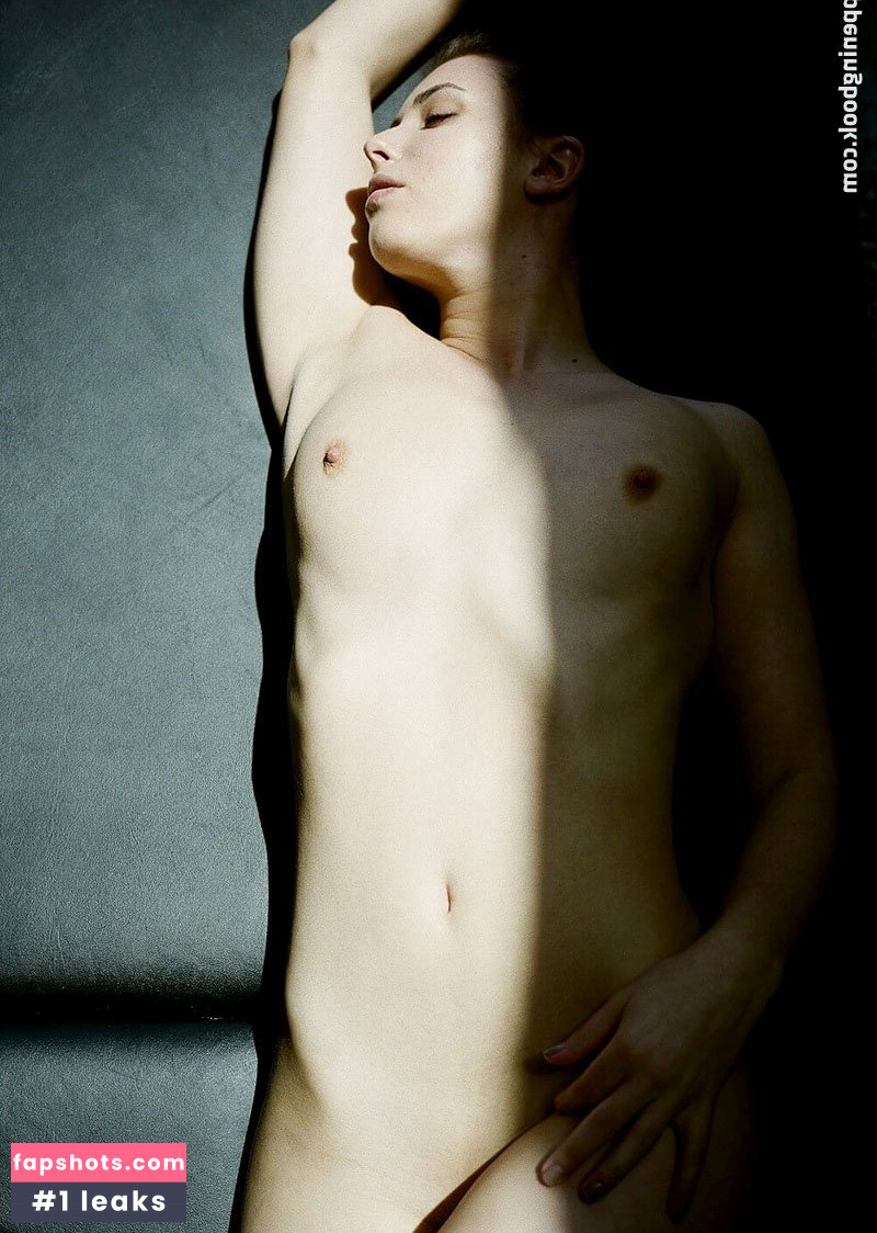 Casey Calvert gallery photo #184