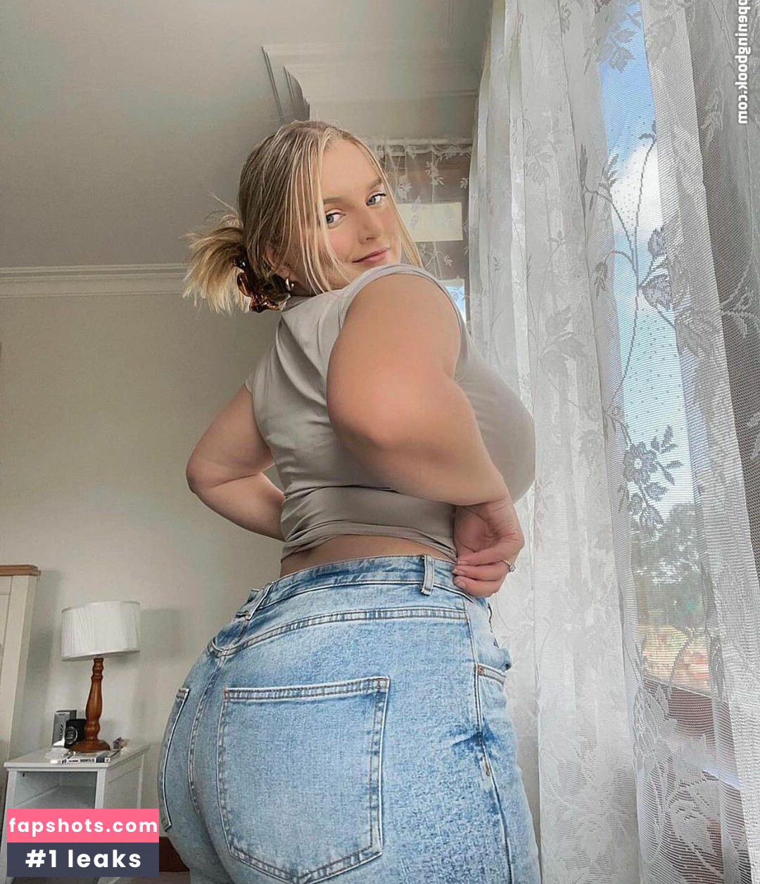 Casey Leigh gallery photo #107