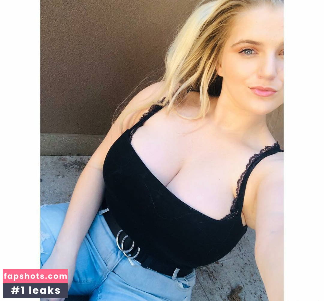 Casey Leigh gallery photo #160