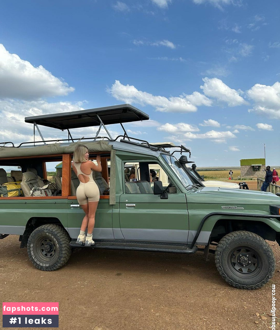 Casi Davis gallery photo #27