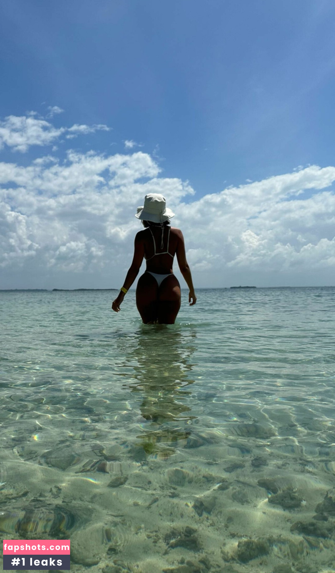 Casi Davis gallery photo #34