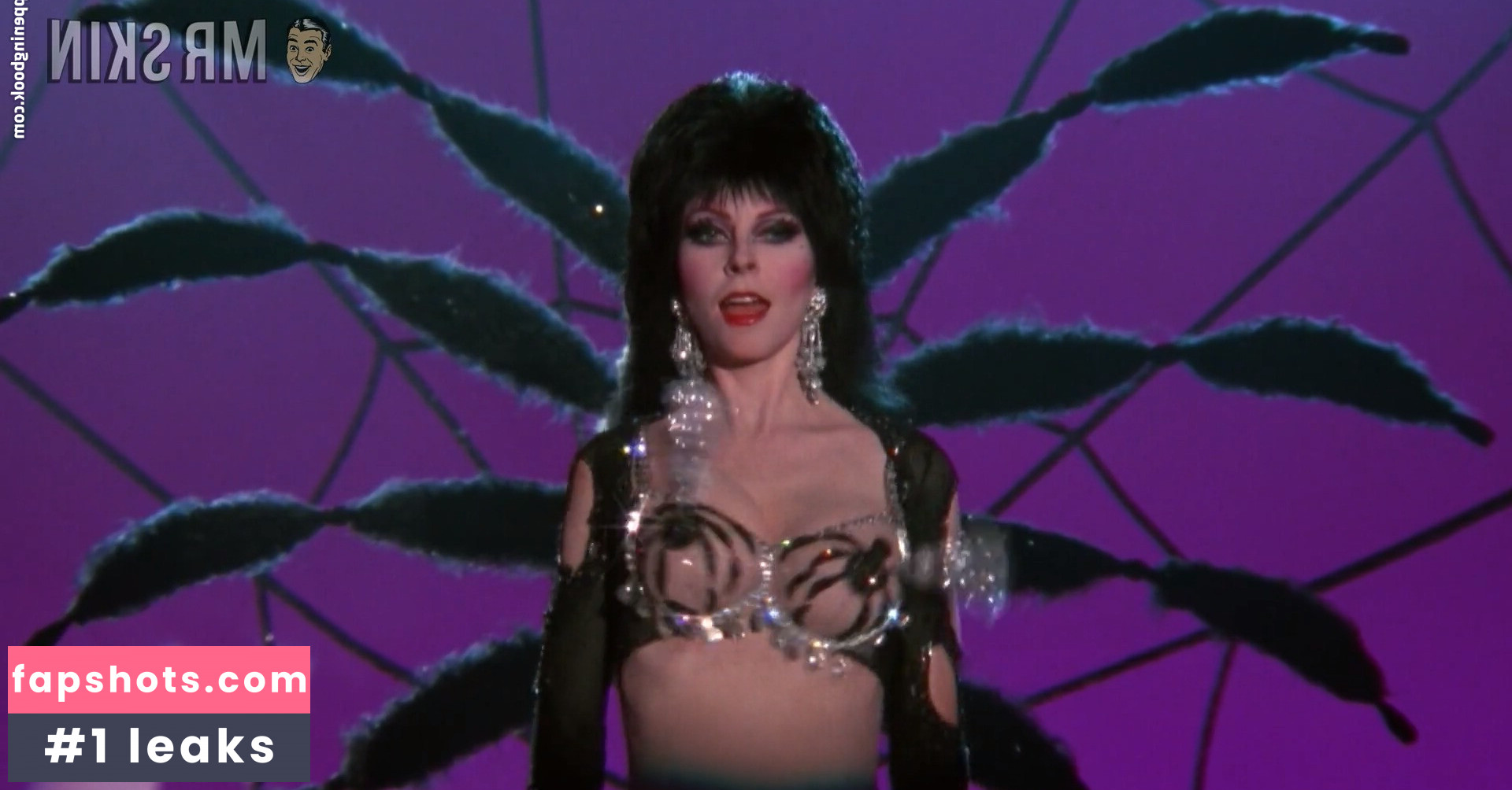 Cassandra Peterson gallery photo #7