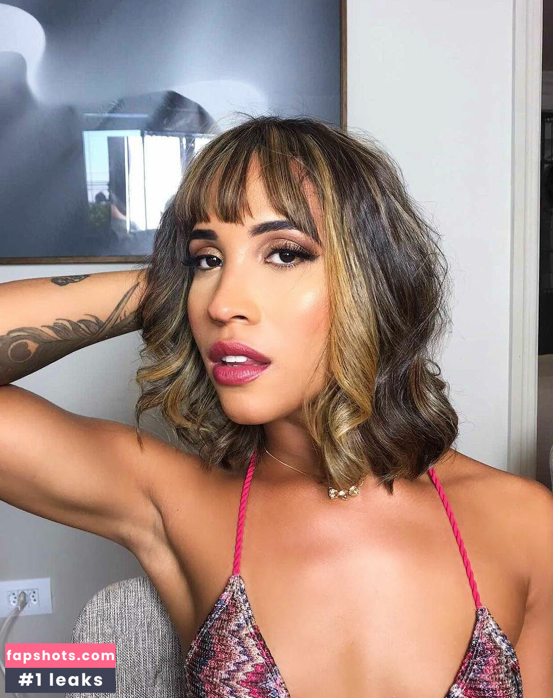 Cassia Fernandez gallery photo #5