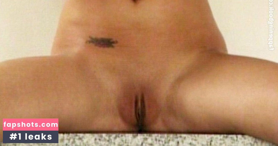 Cassia Riley gallery photo #23