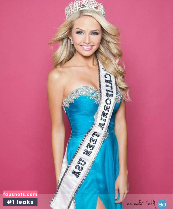 Cassidy Wolf nude babe gallery