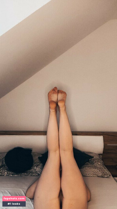 cassie_flower gallery photo #588