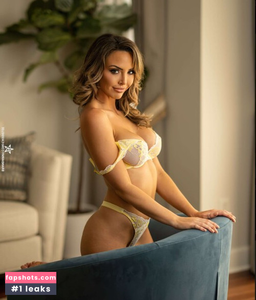 Cassie Lee gallery photo #1552