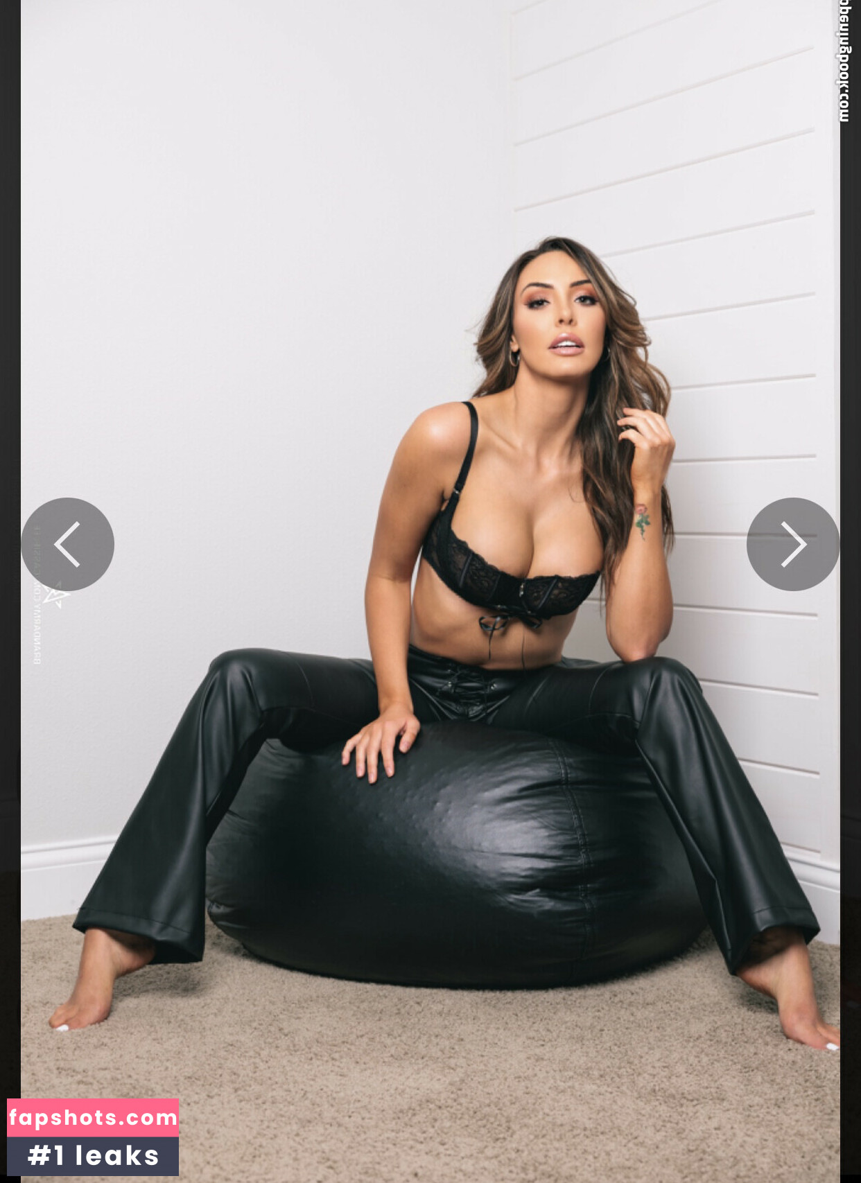 Cassie Lee gallery photo #150