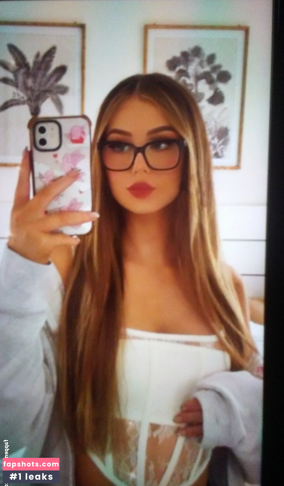 Cassie Lee gallery photo #1495