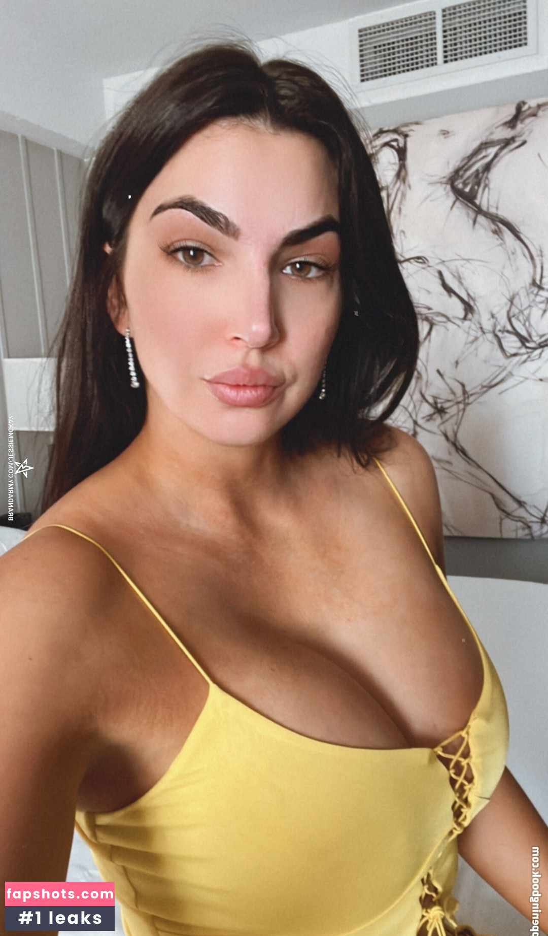 Cassie Lee gallery photo #1505