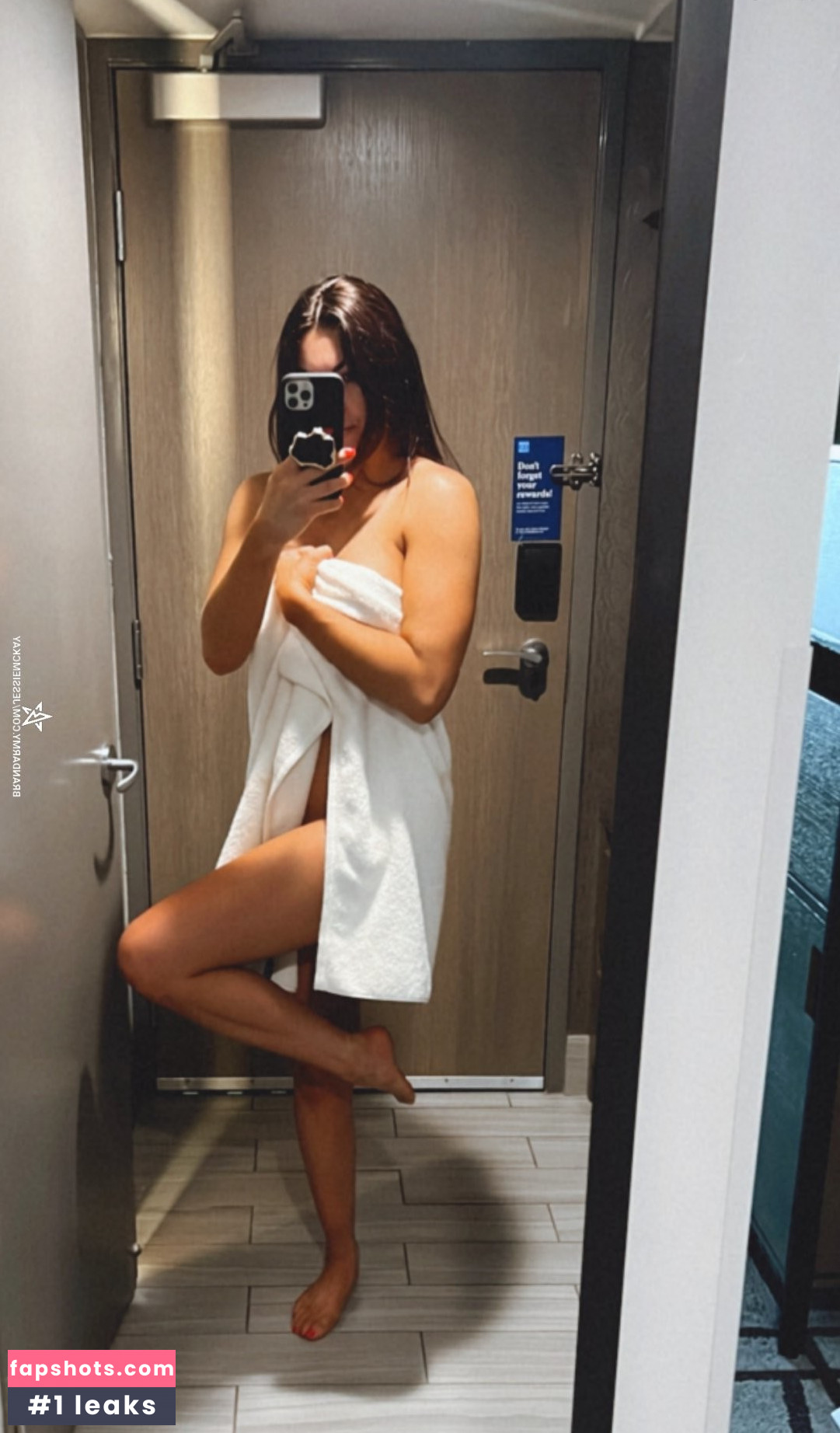 Cassie Lee gallery photo #1536