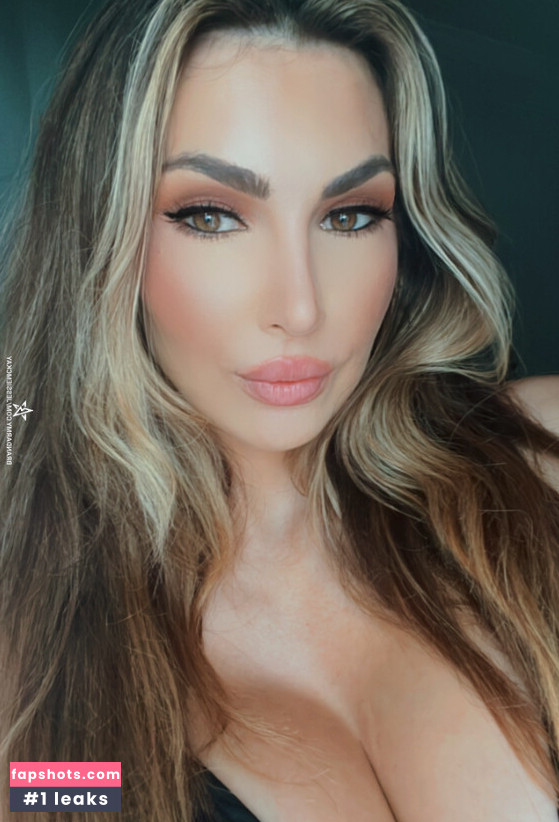 Cassie Lee gallery photo #283