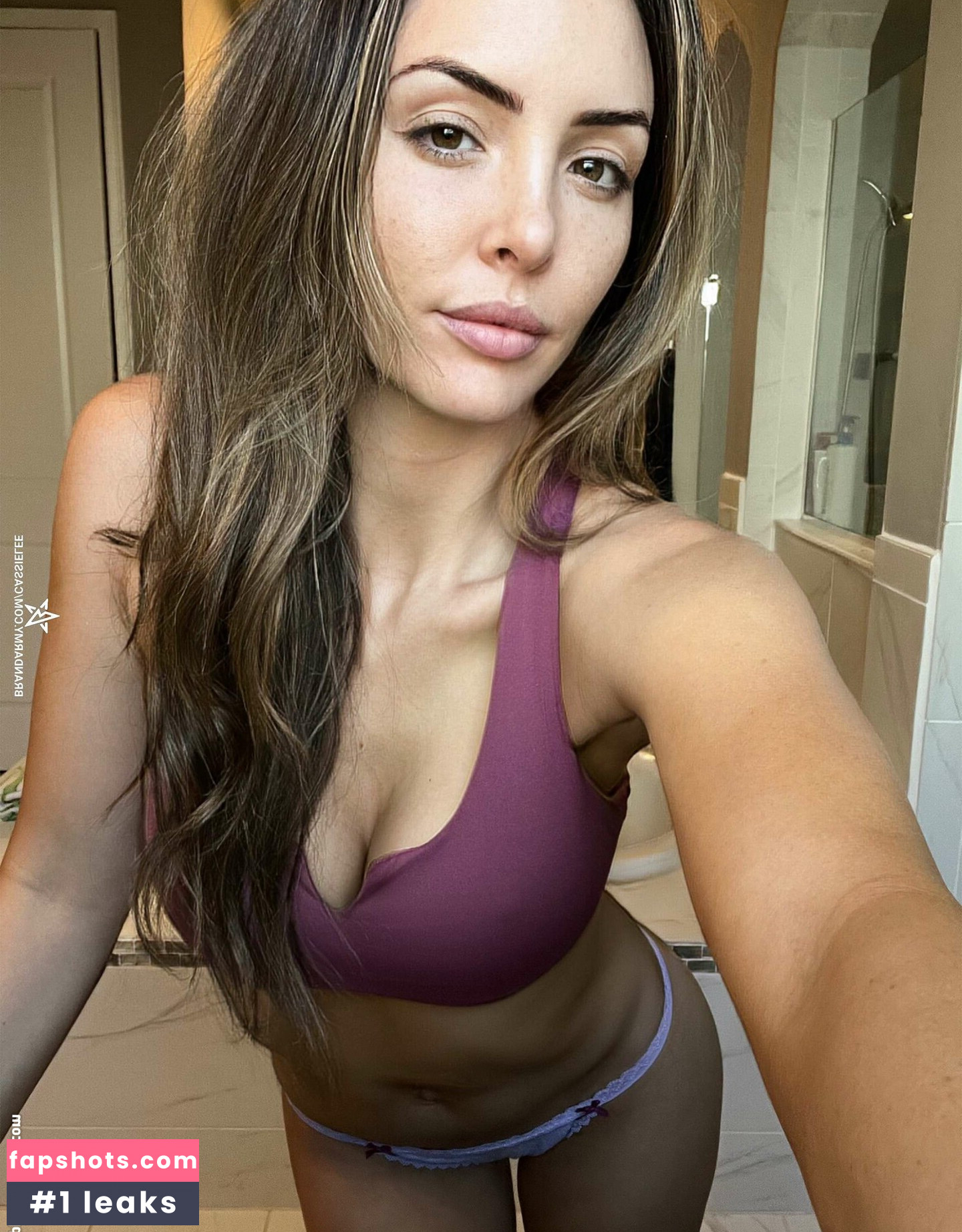 Cassie Lee gallery photo #428