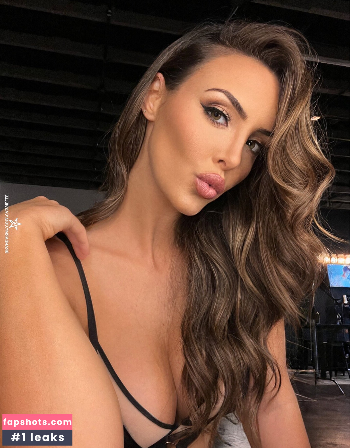 Cassie Lee gallery photo #667