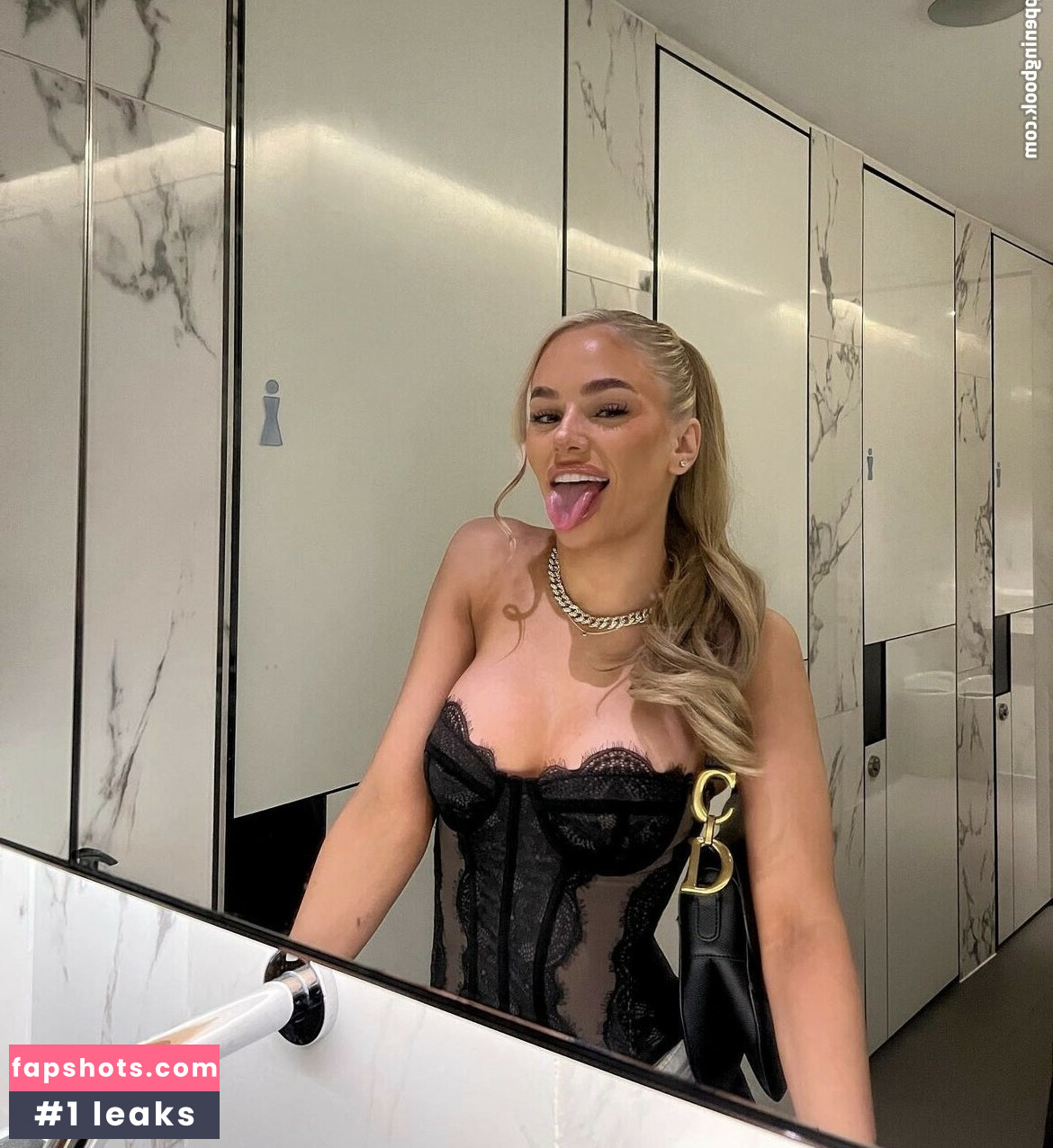 Cassie Rose gallery photo #3