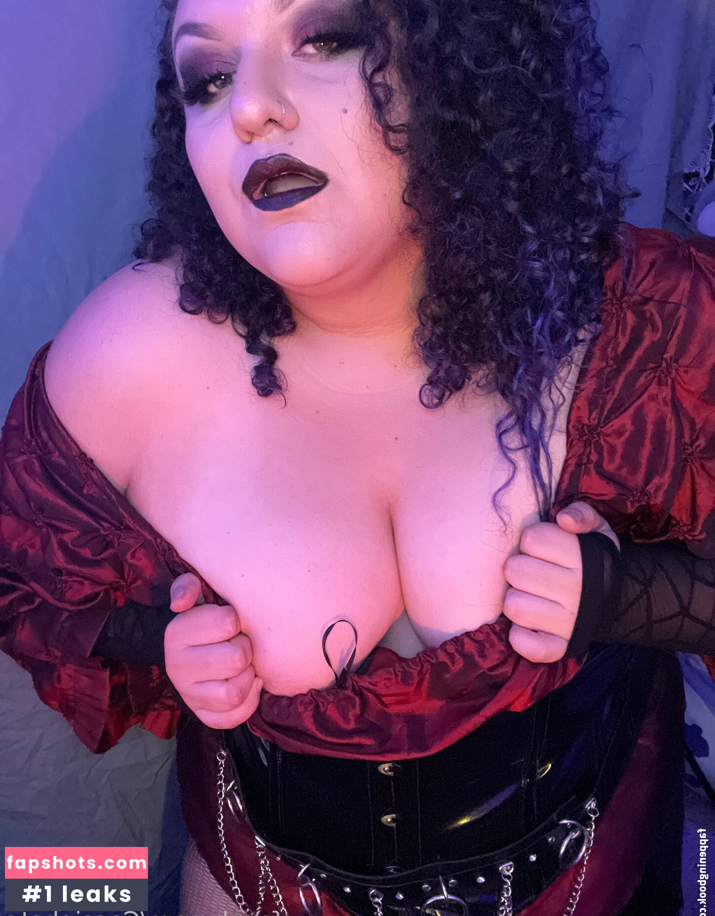 Cassiebats gallery photo #5