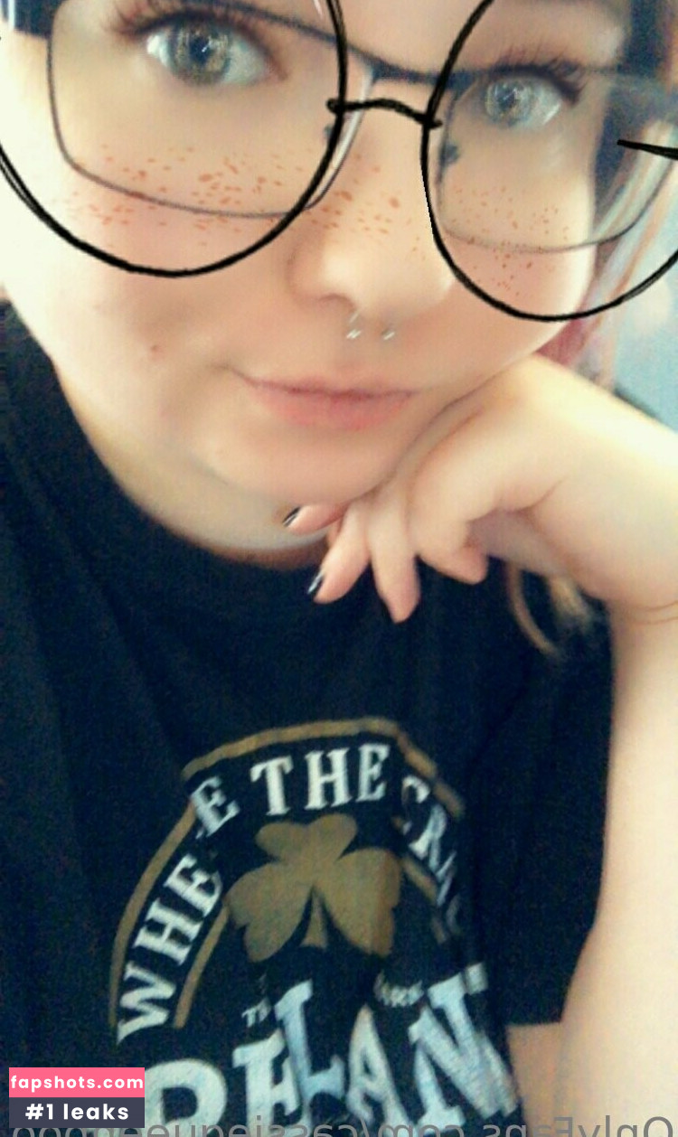 cassiequeenboo gallery photo #3