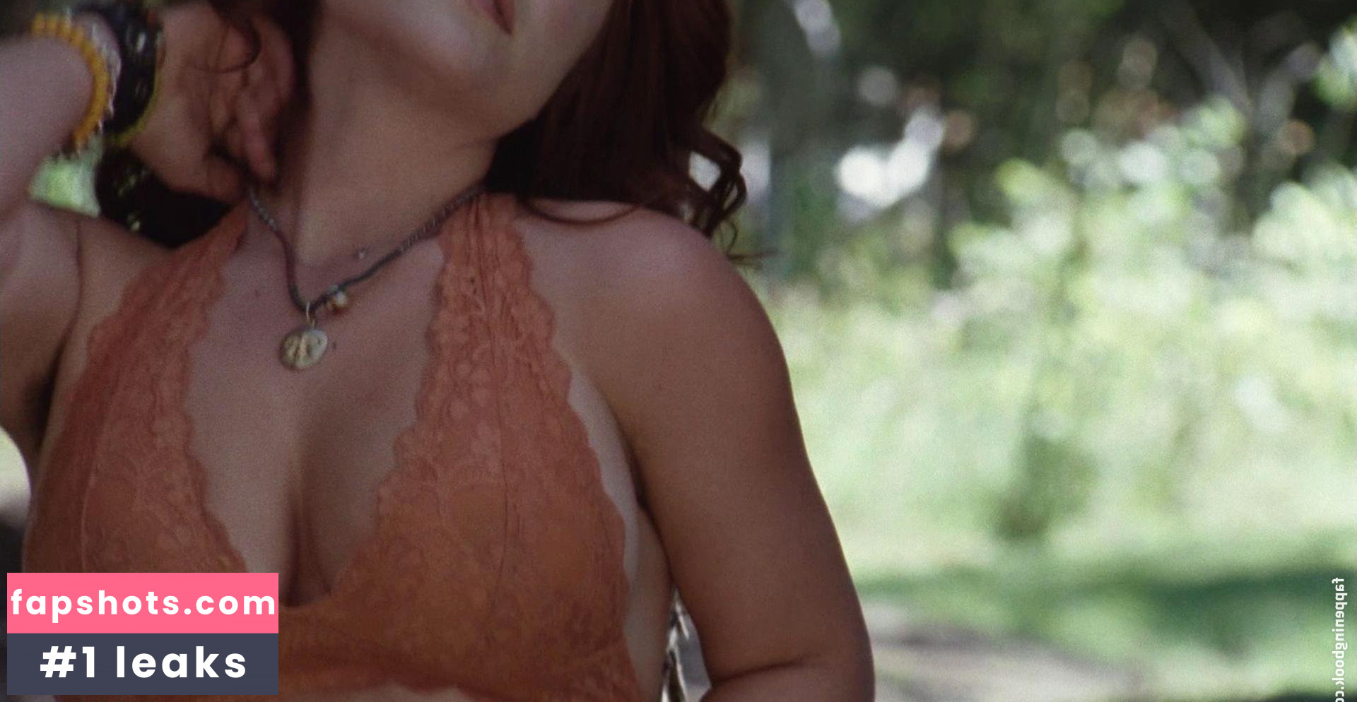 Castille Landon gallery photo #6