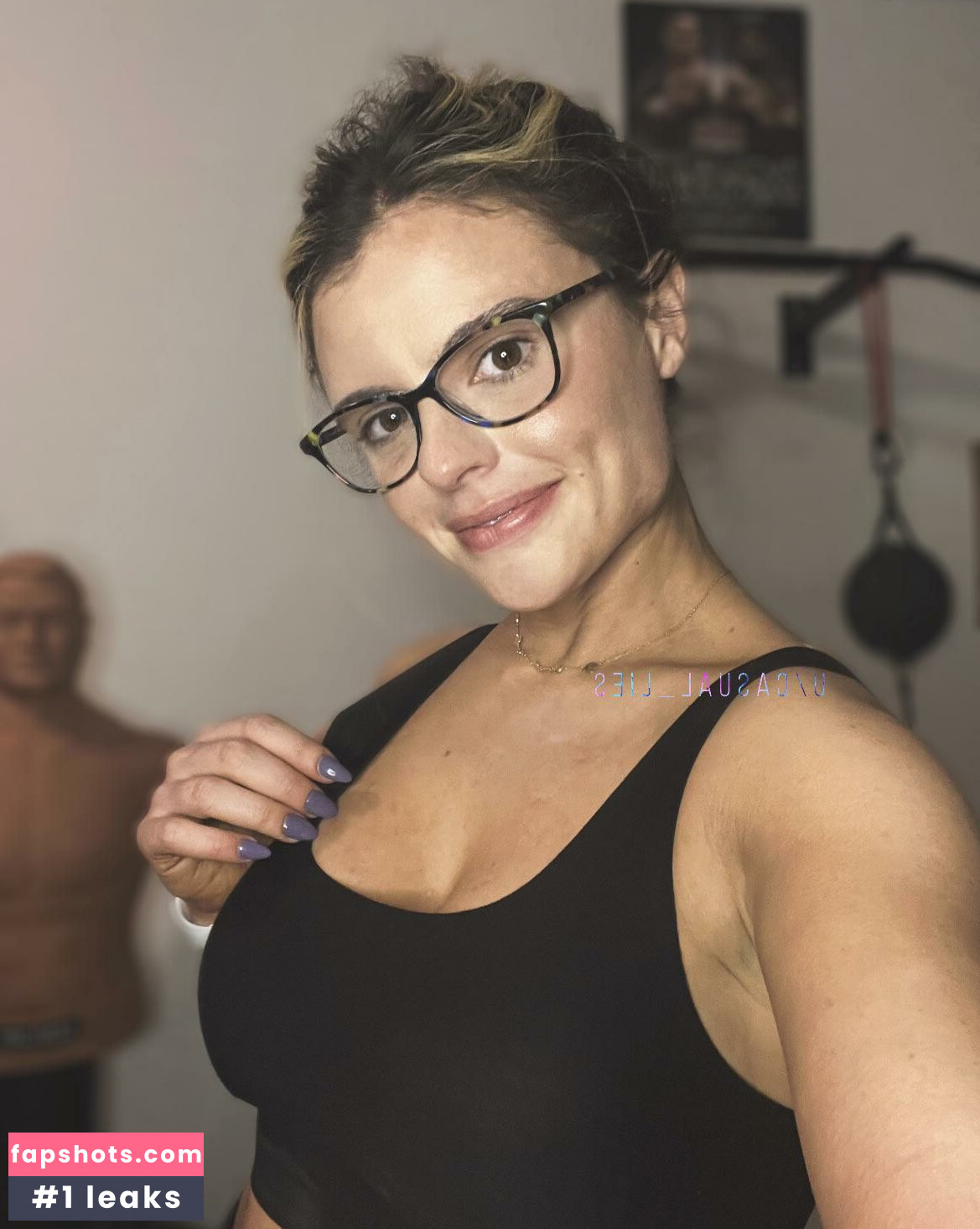 Casual_Lies gallery photo #2