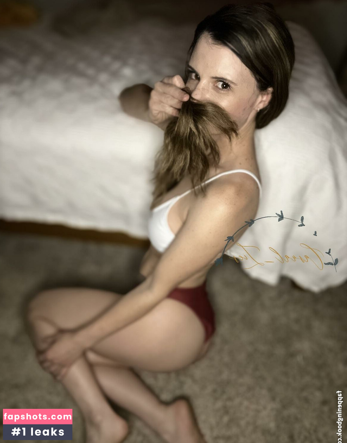 Casual_Lies gallery photo #12