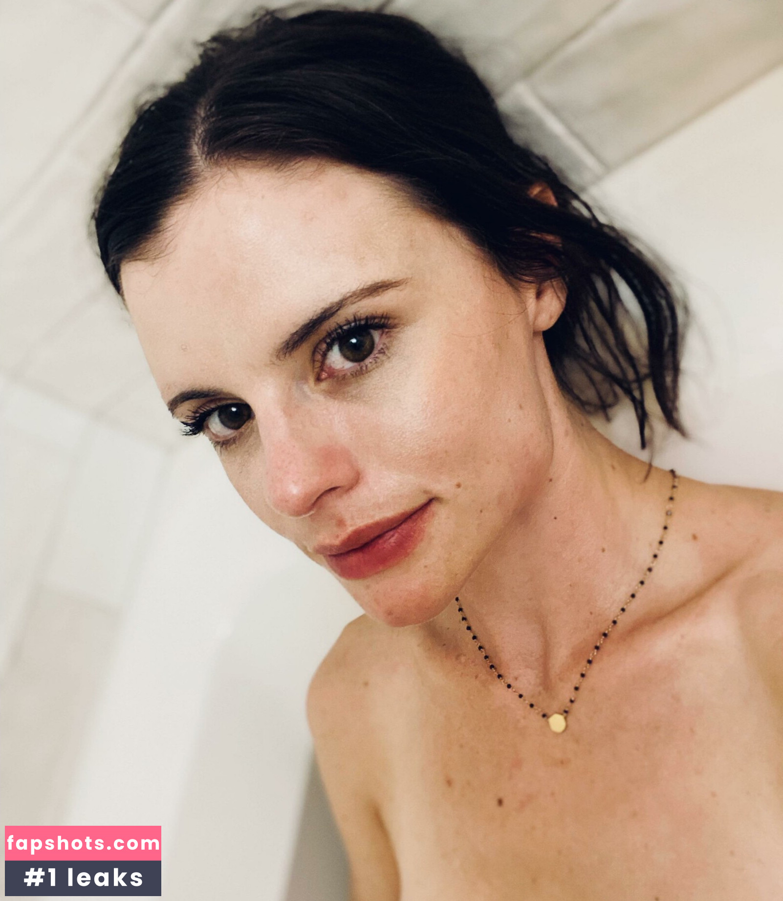 Casual_Lies gallery photo #15