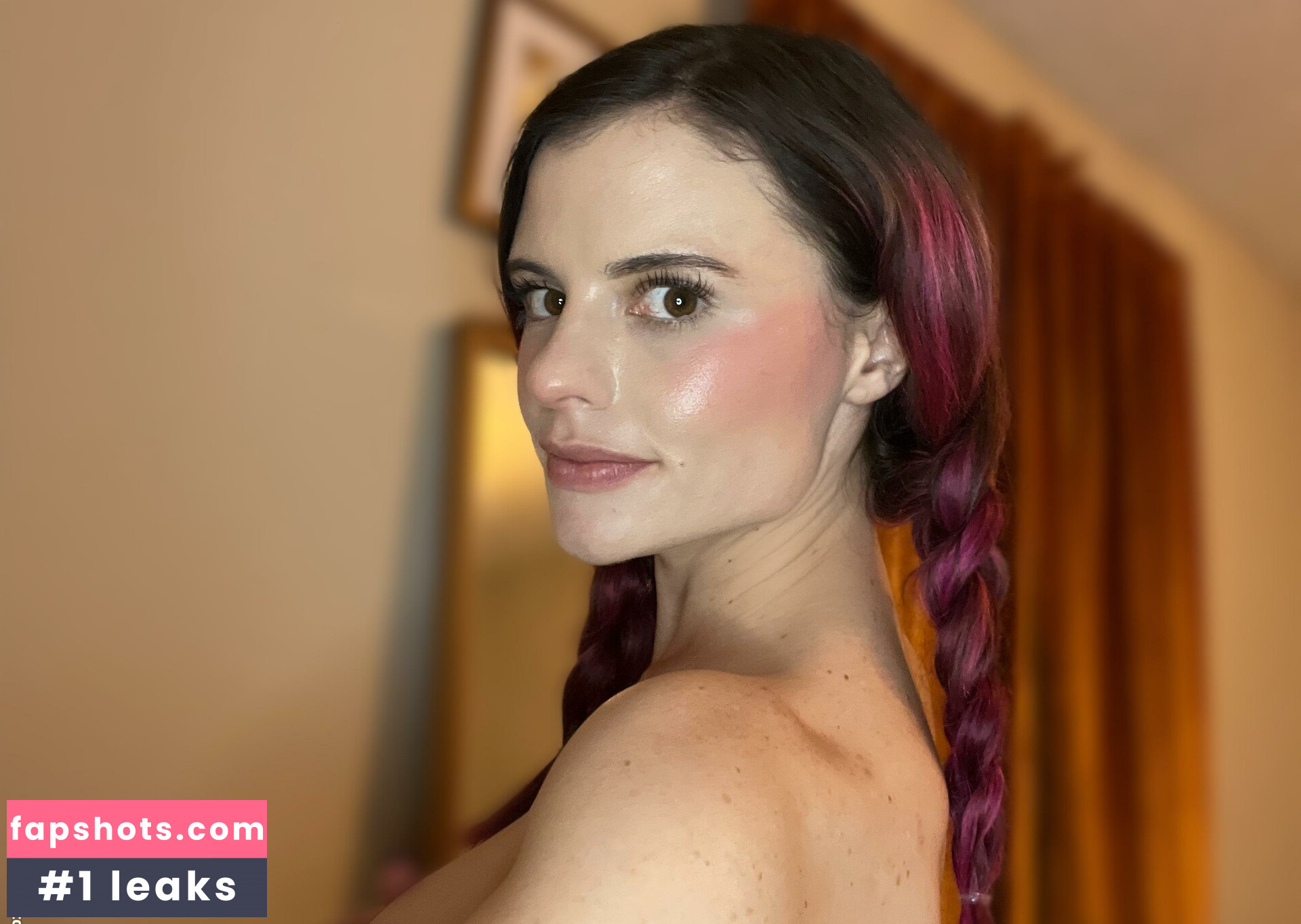 Casual_Lies gallery photo #7