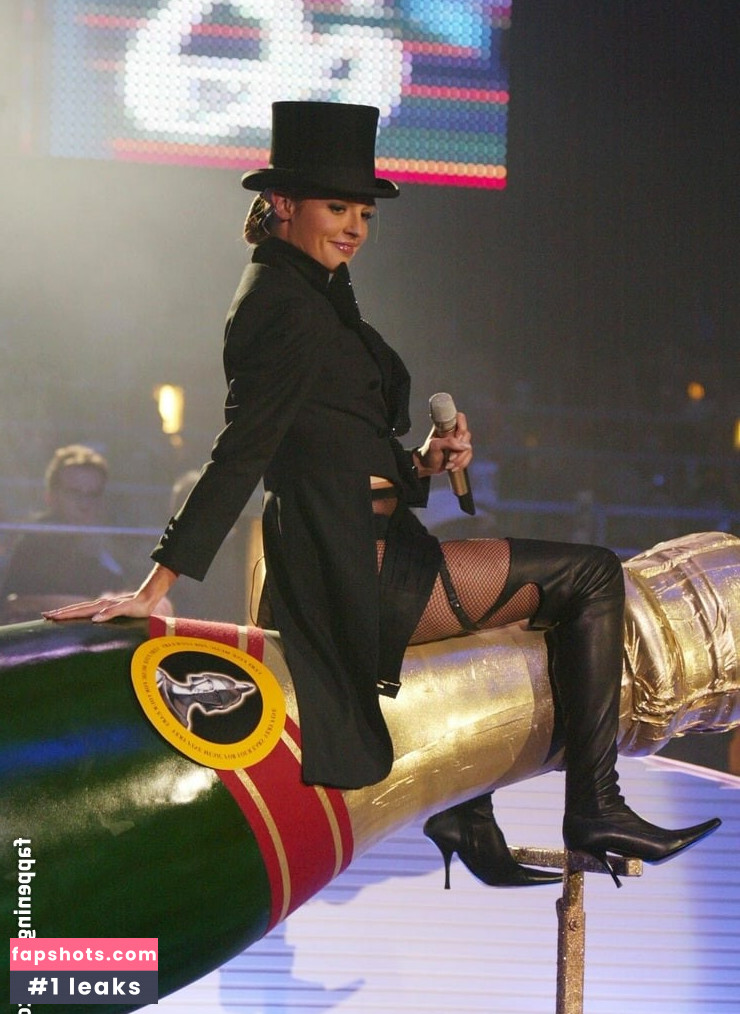 Cat Deeley gallery photo #9