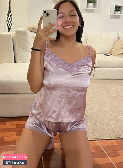 Cat_isabel gallery photo #3