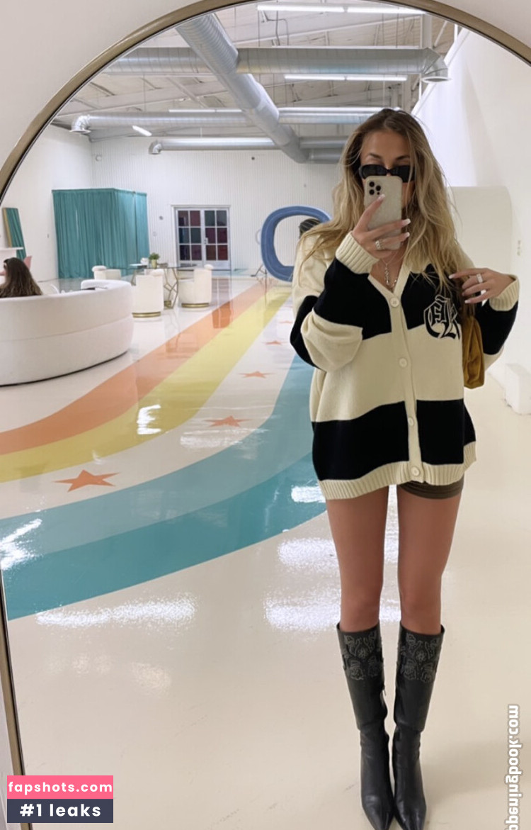 Cat Kennedy gallery photo #20