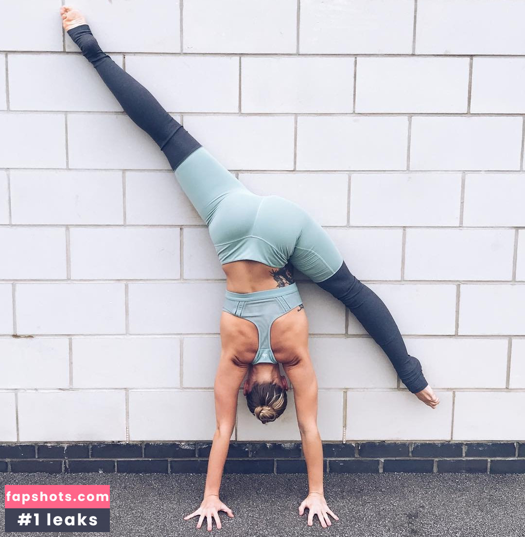 Cat Meffan gallery photo #37