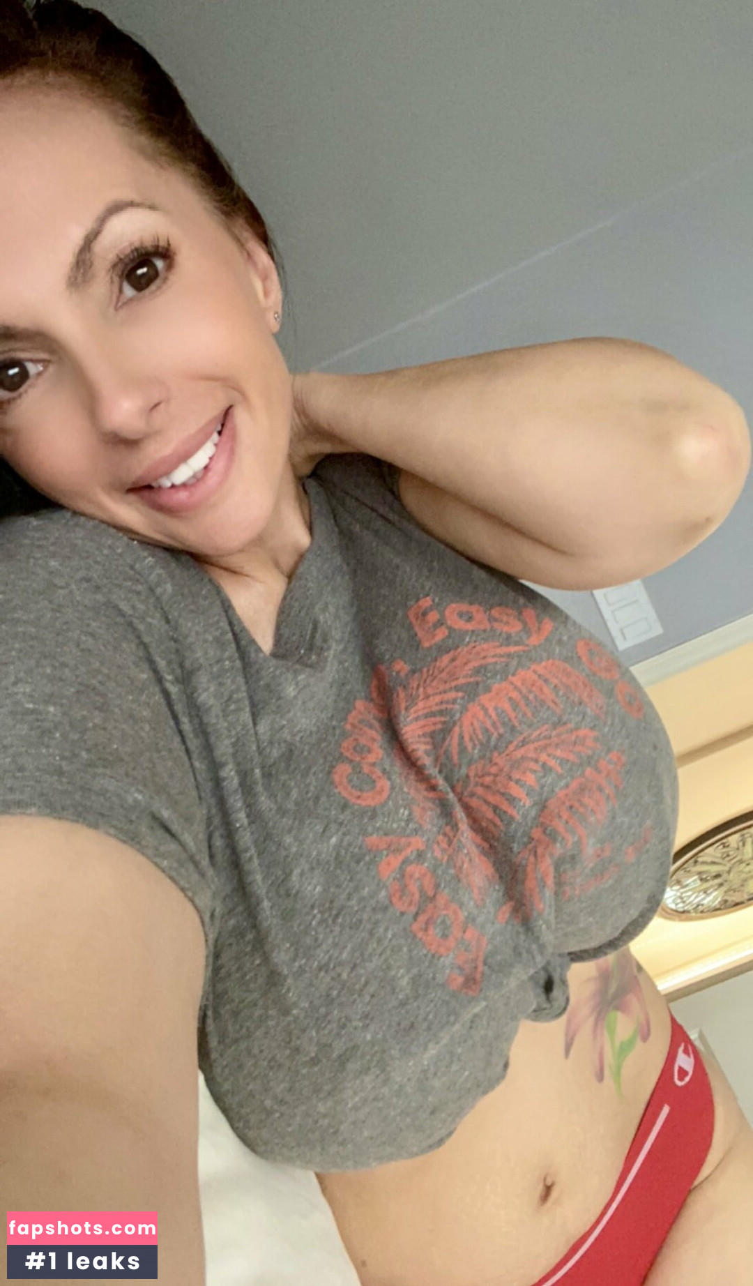 Catalina Cruz gallery photo #77