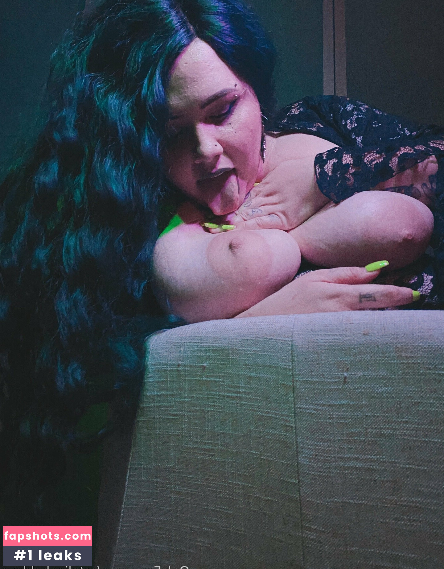 catalinahaldova gallery photo #6