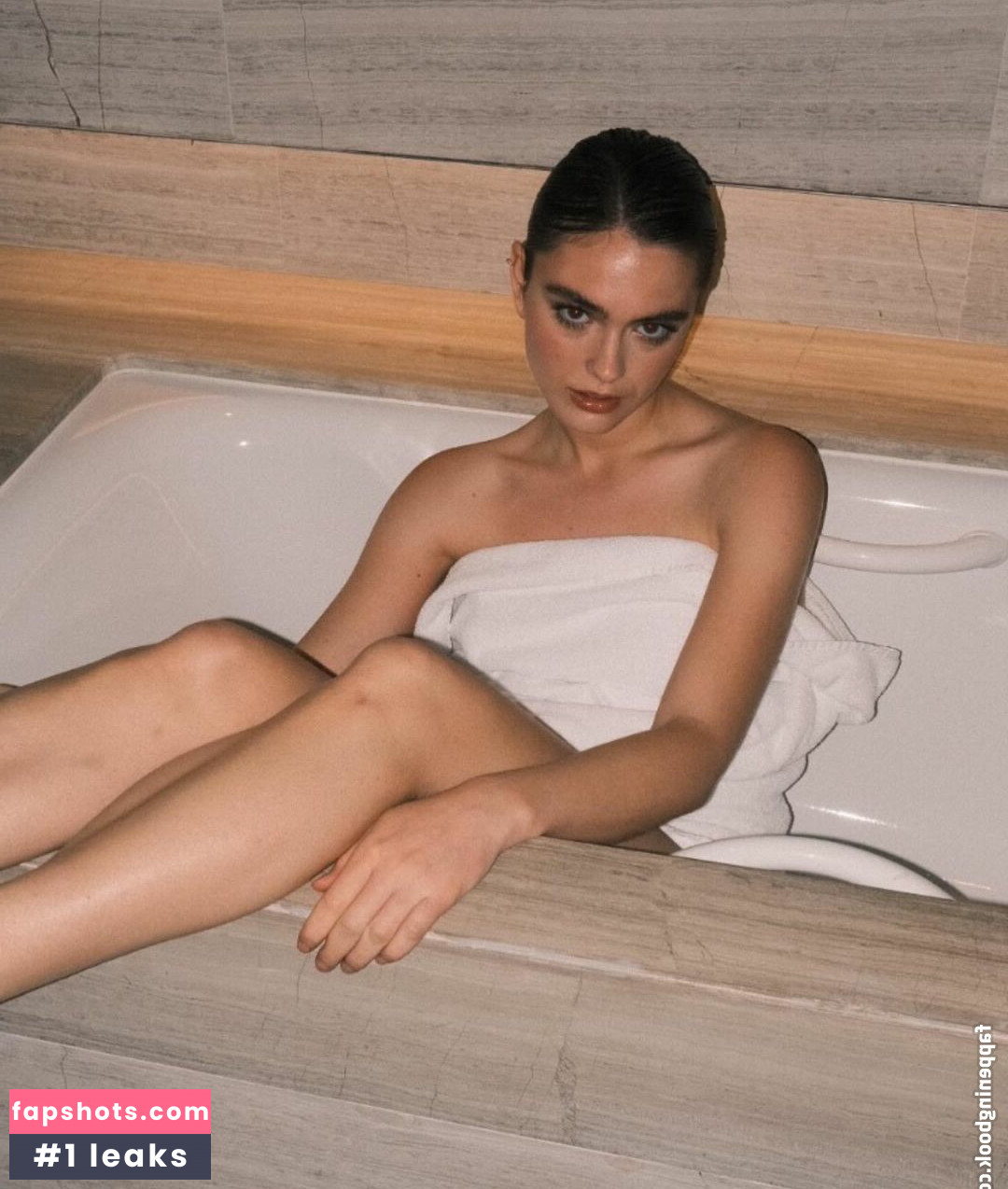 Caterina Ferioli gallery photo #5