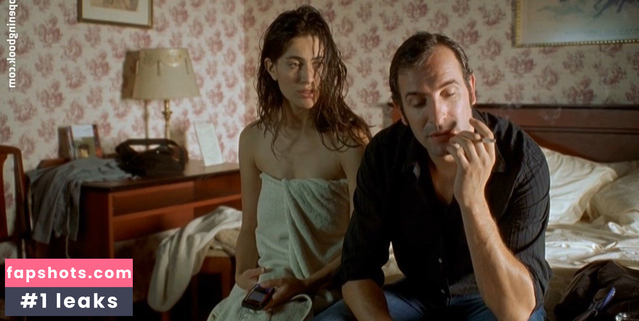 Caterina Murino nude babe gallery