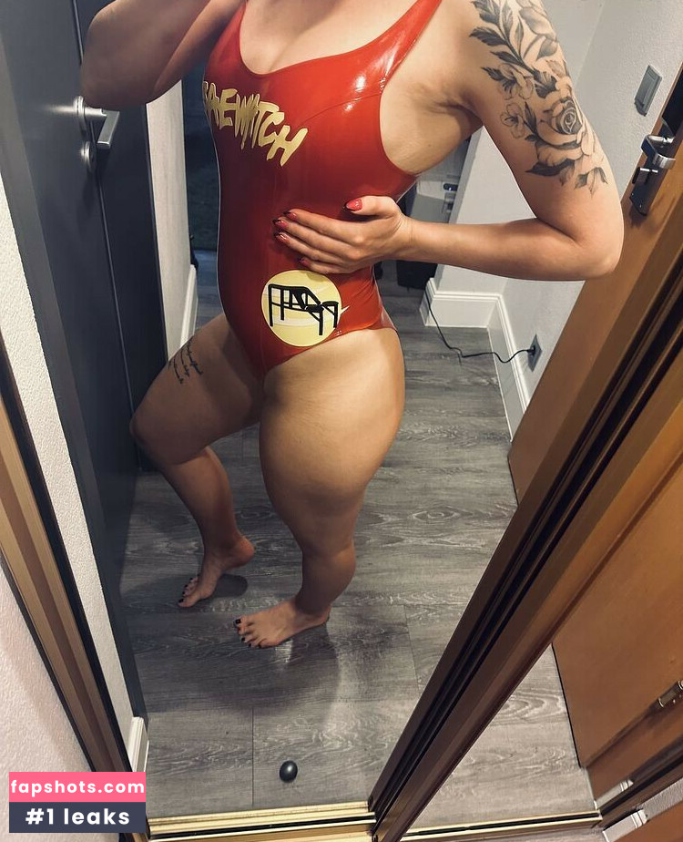 Cath28 gallery photo #11