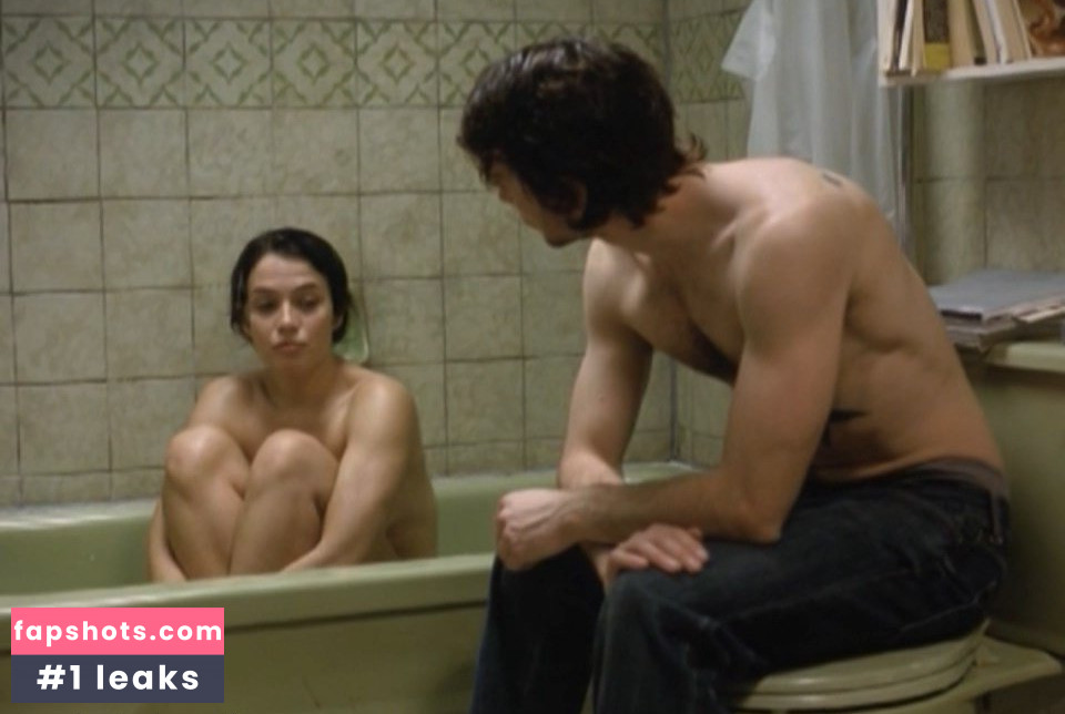 Catherine de Léan gallery photo #2