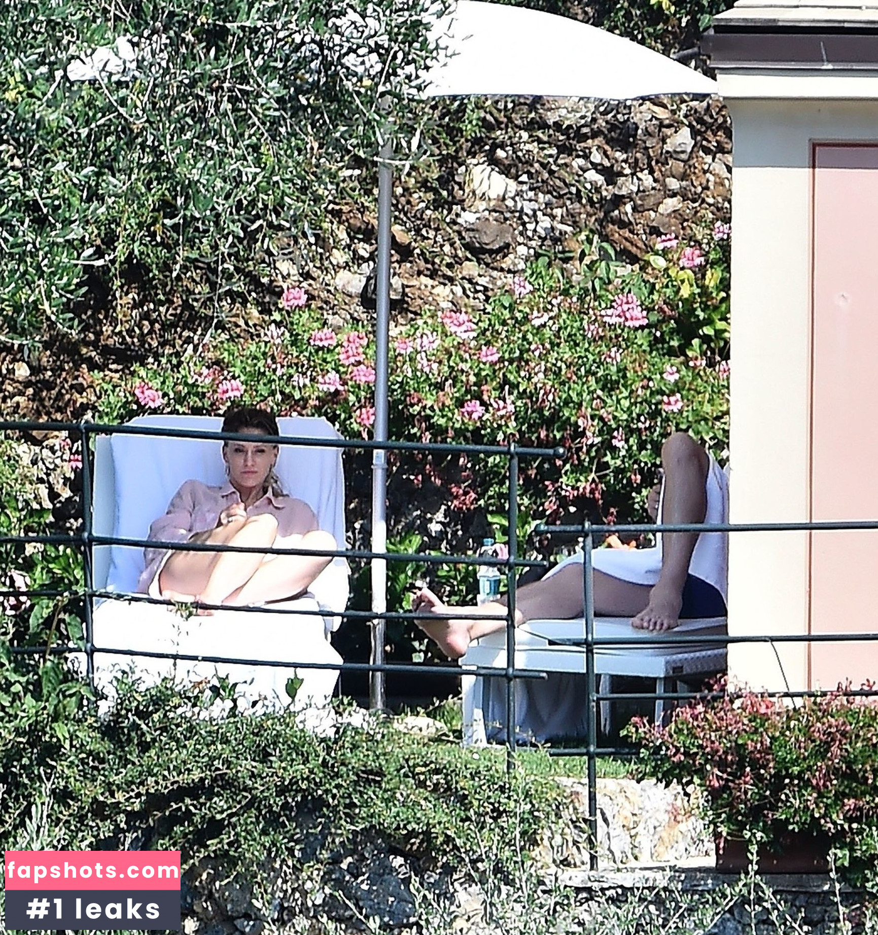 Catherine Gasol nude babe gallery