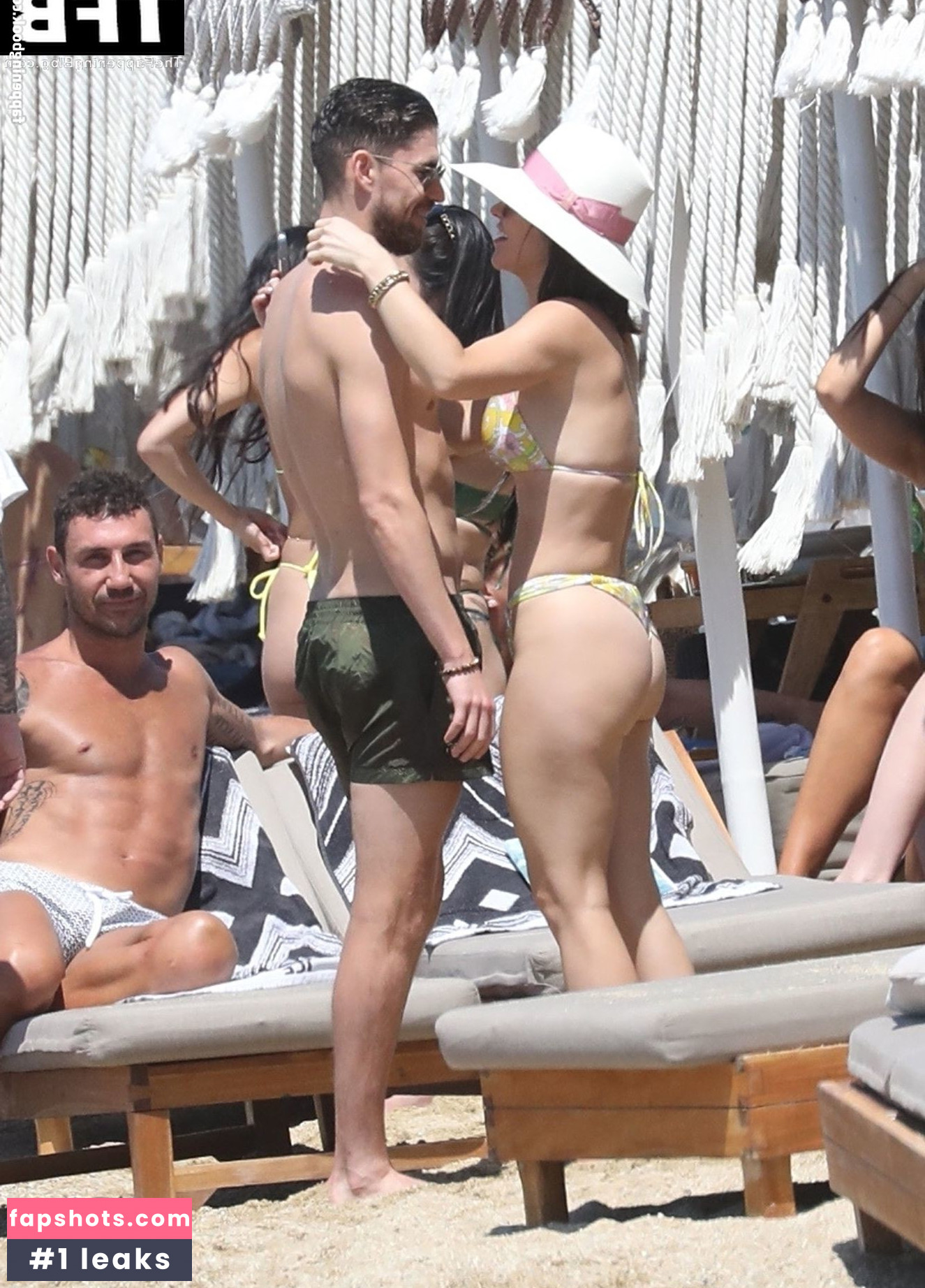 Catherine Harding gallery photo #11