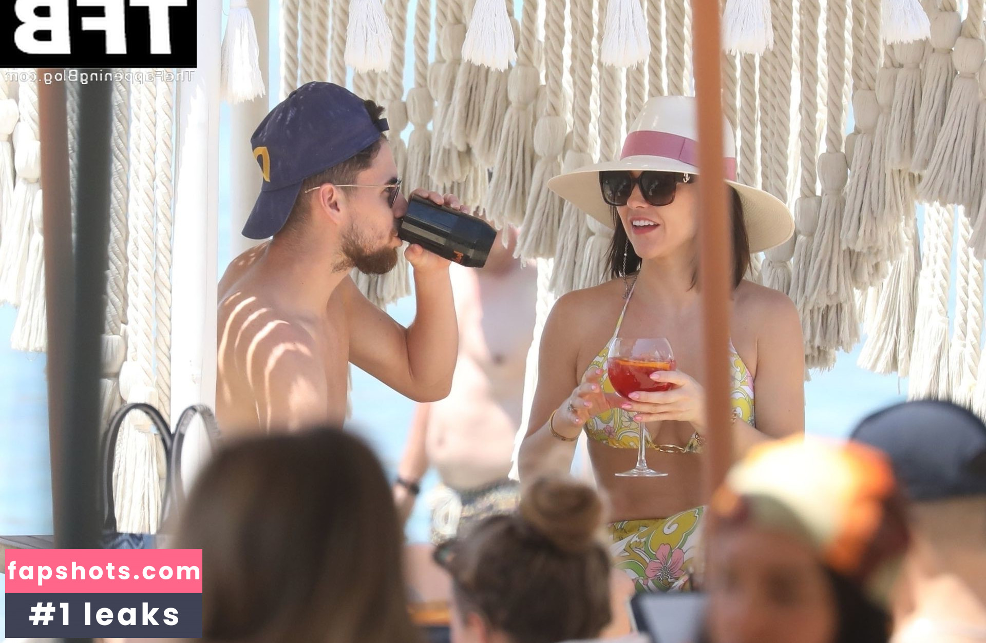 Catherine Harding gallery photo #17