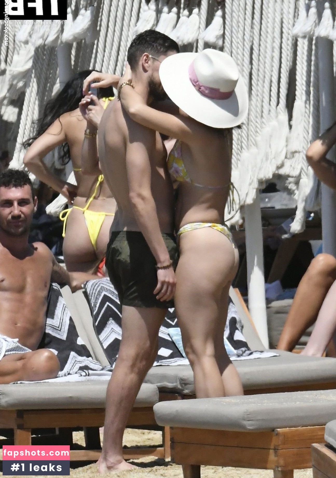 Catherine Harding gallery photo #3