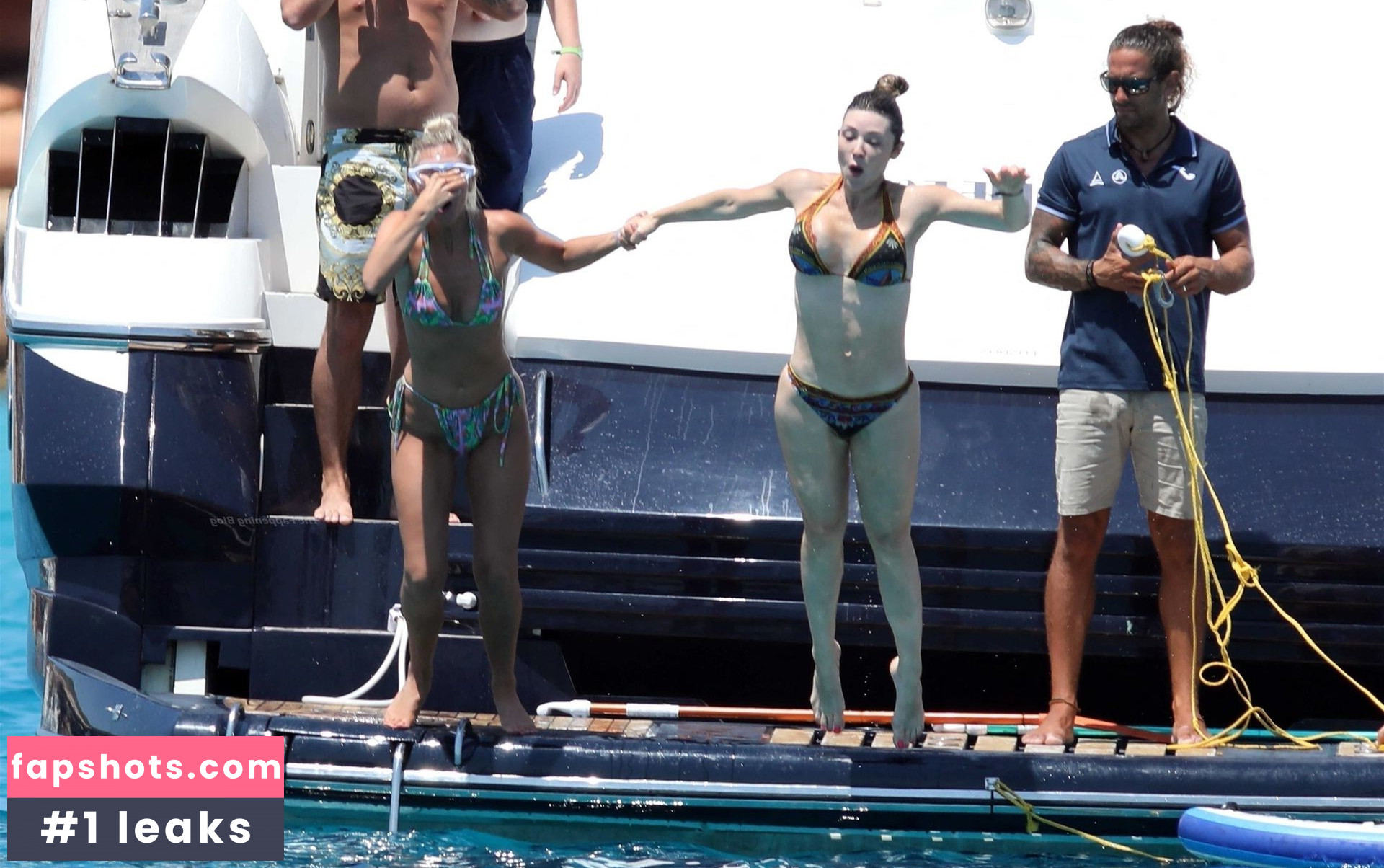 Catherine Harding nude babe gallery