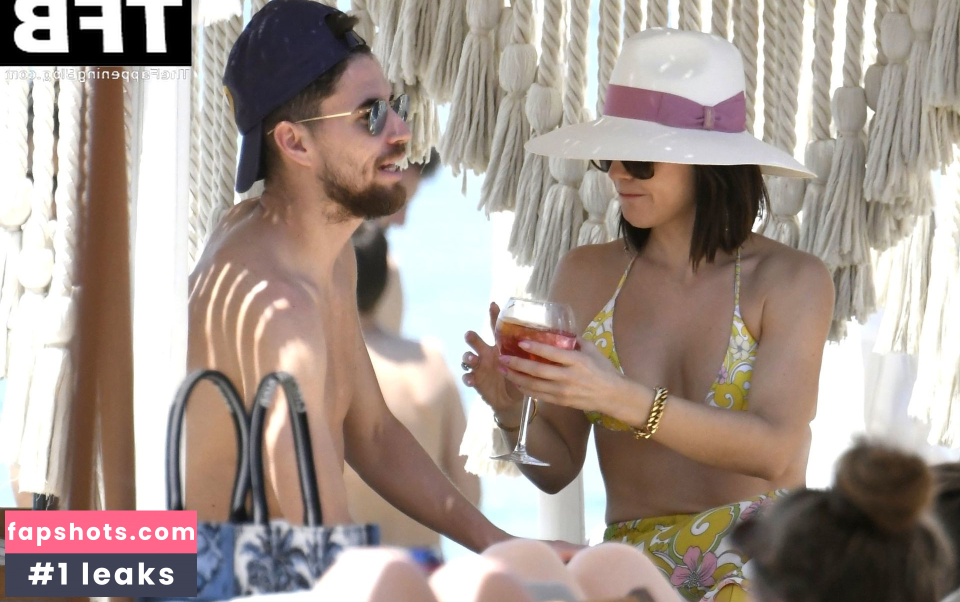 Catherine Harding gallery photo #10