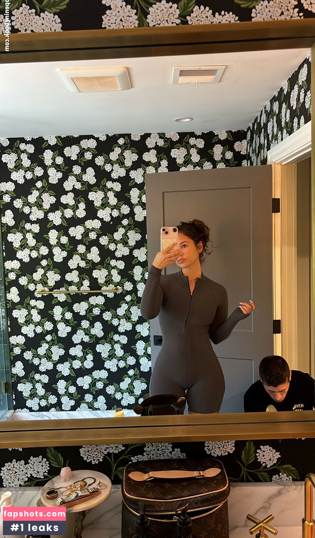 Catherine Mcbroom / Catherine Paiz gallery photo #16