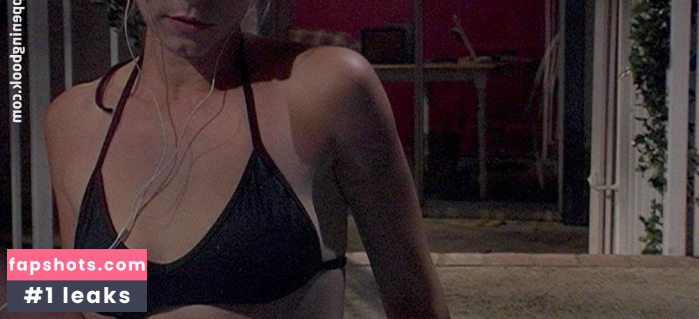 Catherine Munden Nude Leaks OnlyFans Photos #2 - LeakJerk