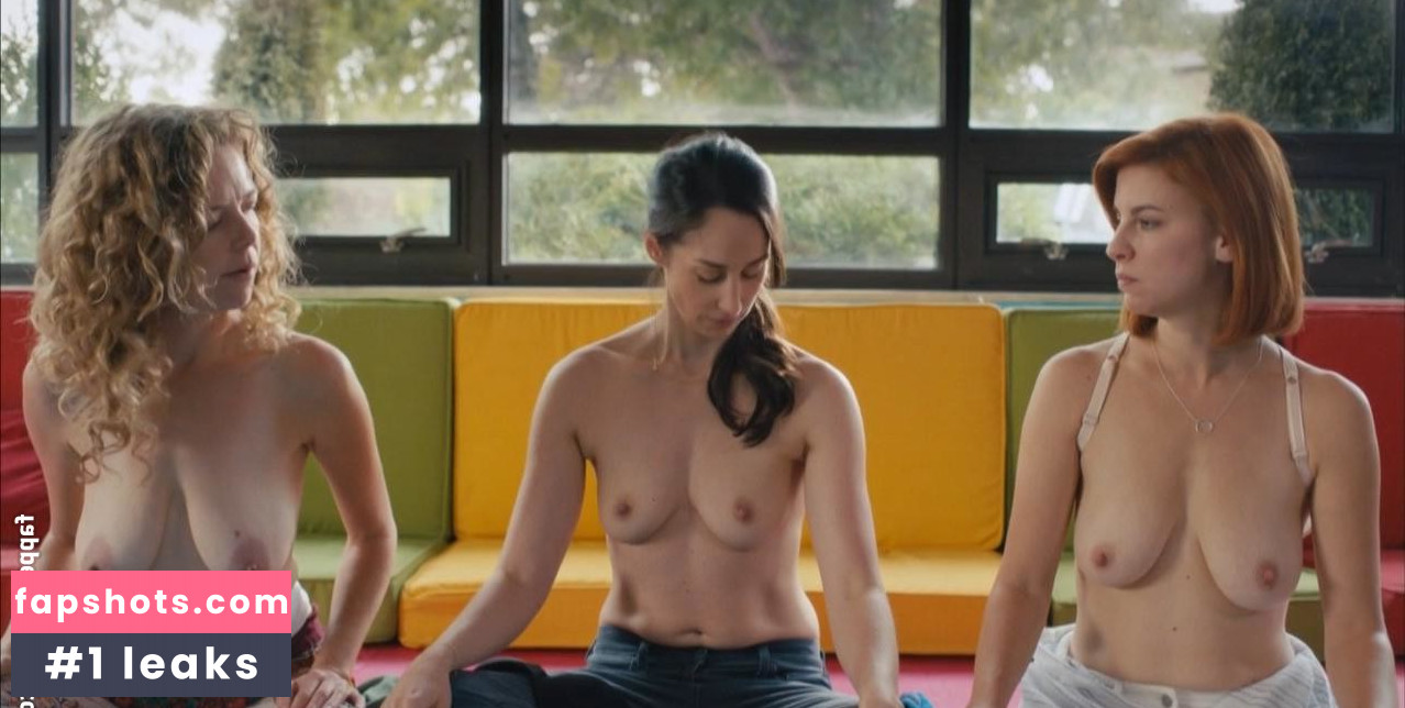 Catherine Reitman gallery photo #3