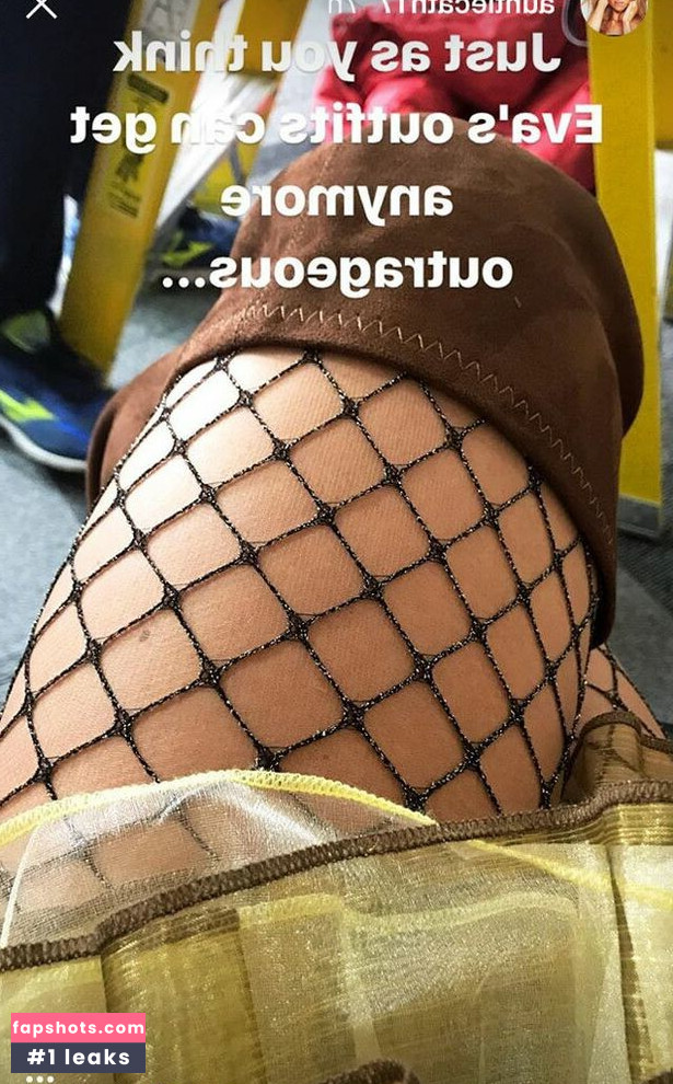 Catherine Tyldesley gallery photo #14