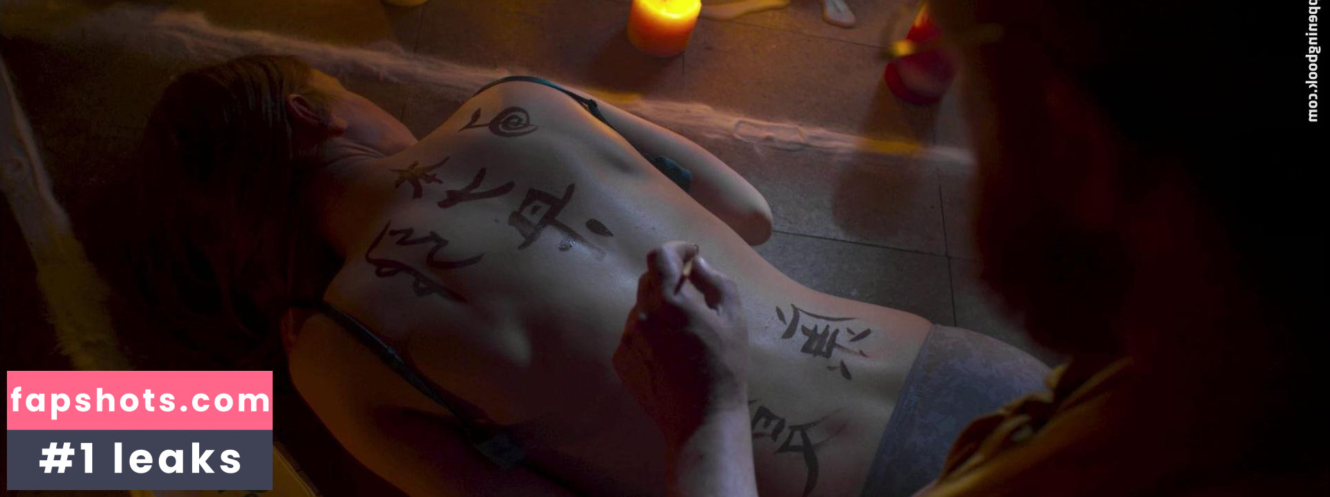 Catherine Walker gallery photo #33